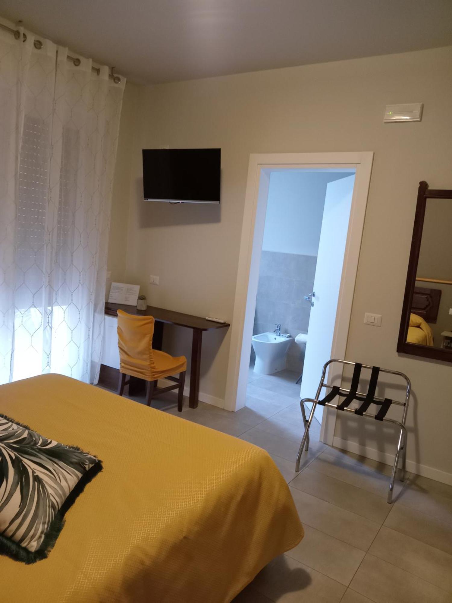 Il Trovatore Rooms Parma Eksteriør bilde